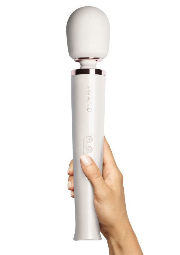 Le Wand | Rechargeable Massager