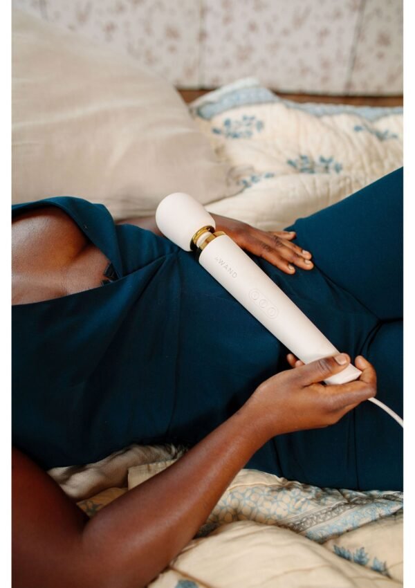 Le Wand | Plugin Wand Massager