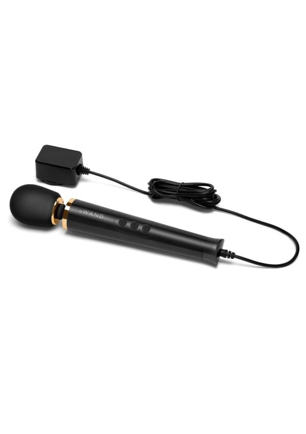 35303_BLACK_03_ea1f93f0-9a51-4043-a98c-3f7642bf46a3 Le Wand | Petit Plugin Wand Massager